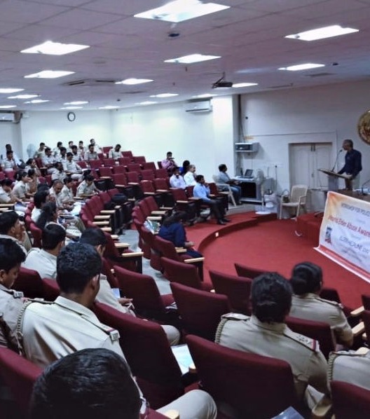 Nightingales Medical Trust creating awareness among police personnel 